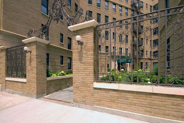779 Riverside Dr Apt B31, New York City, NY 10032