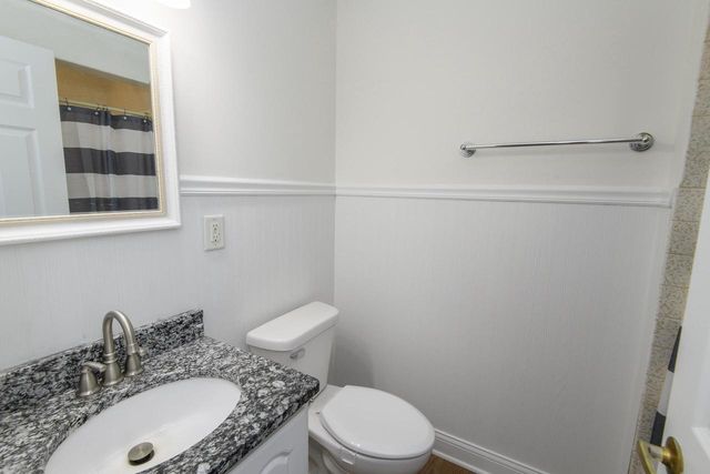 S66W12582 Somerset DRIVE, Muskego, WI 53150