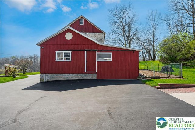 2534 Lapp Road, South Whitehall Twp, PA 18104