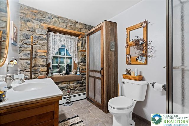 2534 Lapp Road, South Whitehall Twp, PA 18104