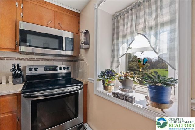 2534 Lapp Road, South Whitehall Twp, PA 18104