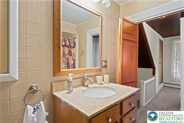 2534 Lapp Road, South Whitehall Twp, PA 18104