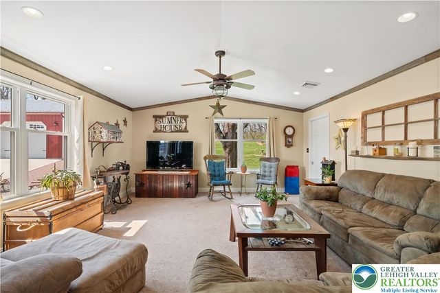 2534 Lapp Road, South Whitehall Twp, PA 18104