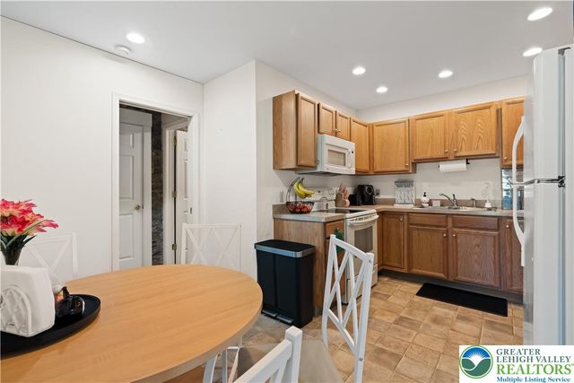 2534 Lapp Road, South Whitehall Twp, PA 18104