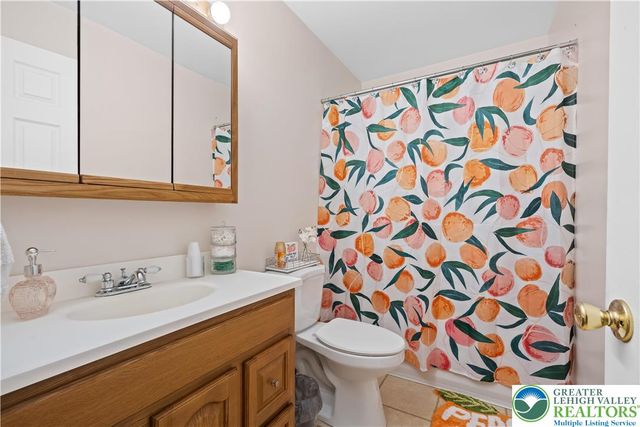 2534 Lapp Road, South Whitehall Twp, PA 18104