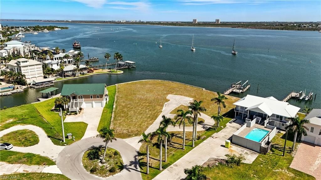 655 Matanzas CT, FORT MYERS BEACH, FL 33931 — photo 3