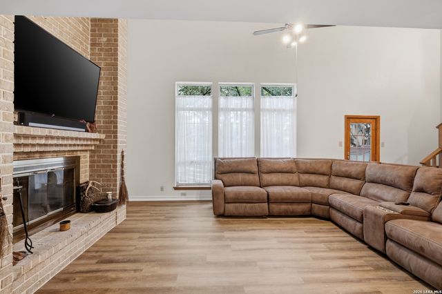 4206 Tall Elm Woods, San Antonio, TX 78249