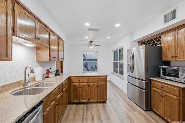 4206 Tall Elm Woods, San Antonio, TX 78249