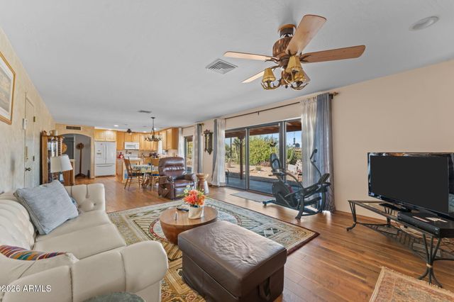 1865 Hillside Drive, Wickenburg, AZ 85390
