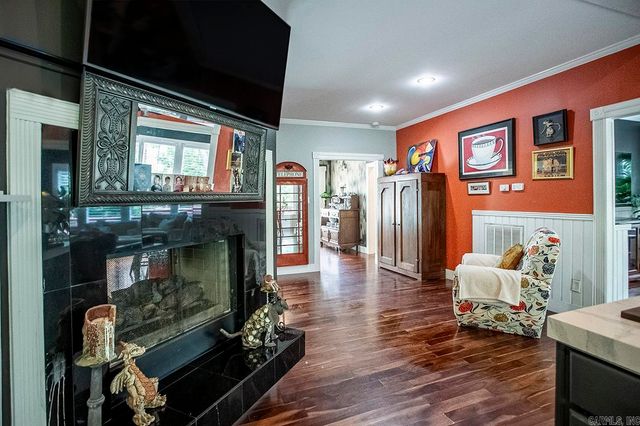 8 Eagle Crest Cove, Little Rock, AR 72205