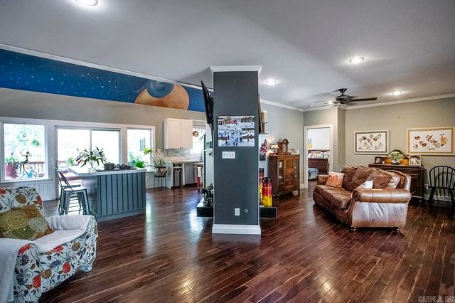 8 Eagle Crest Cove, Little Rock, AR 72205