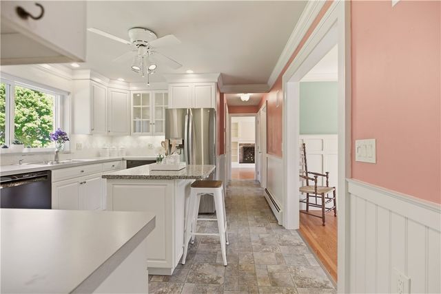5 Heritage Road, Bristol, RI 02809