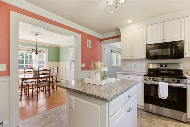 5 Heritage Road, Bristol, RI 02809