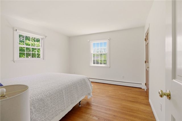 5 Heritage Road, Bristol, RI 02809