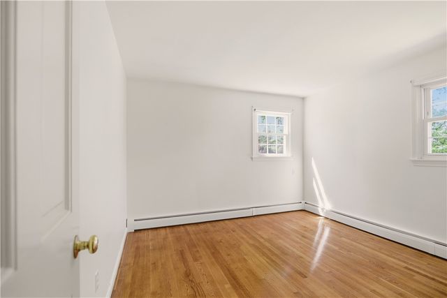 5 Heritage Road, Bristol, RI 02809
