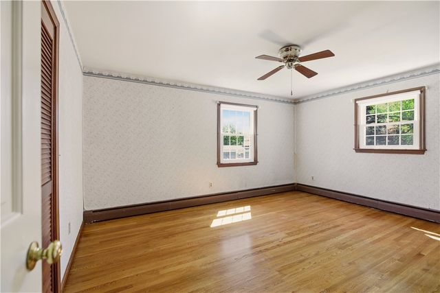 5 Heritage Road, Bristol, RI 02809