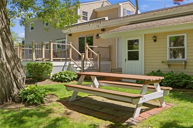 5 Heritage Road, Bristol, RI 02809