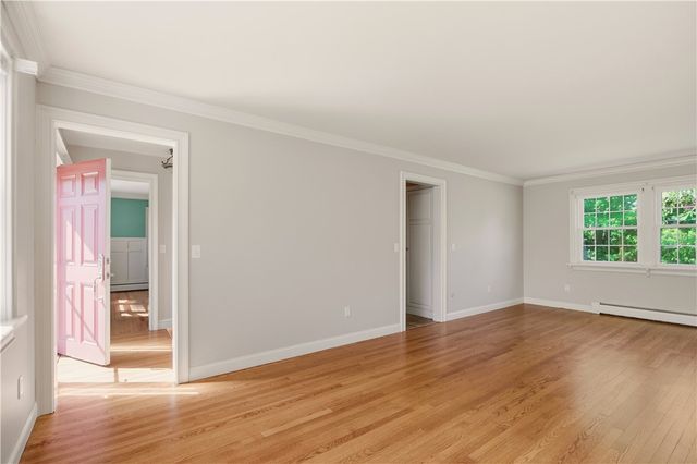 5 Heritage Road, Bristol, RI 02809