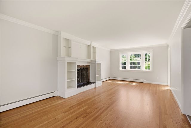 5 Heritage Road, Bristol, RI 02809