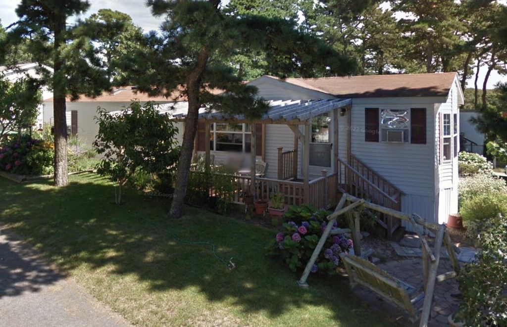 210 West Road C-26, Wellfleet, MA 02667