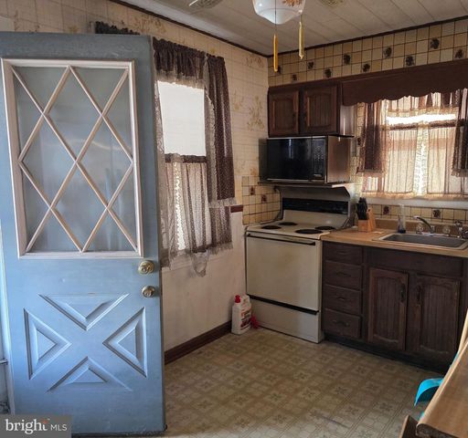 1911 TOLSON AVE, Baltimore, MD 21222