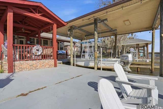 21105 Waterfront East Dr, Maurepas, LA 70449