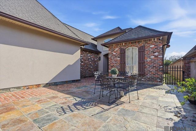 21105 Waterfront East Dr, Maurepas, LA 70449