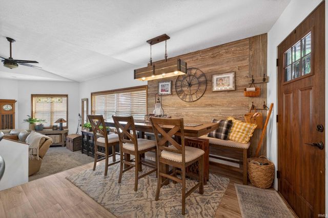 6442 St Rd 158, Bedford, IN 47421
