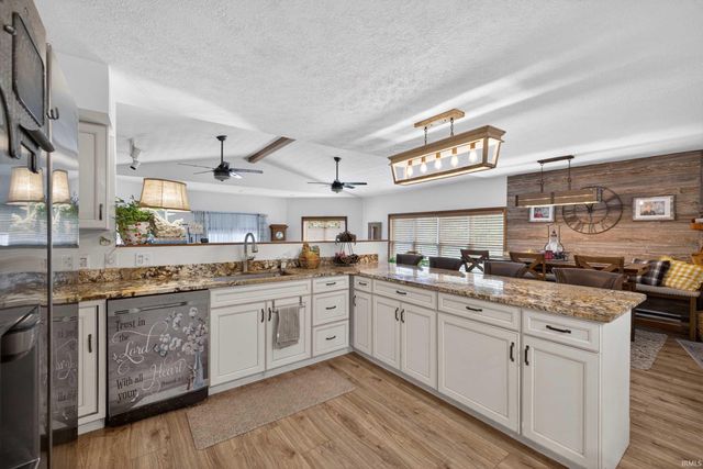6442 St Rd 158, Bedford, IN 47421