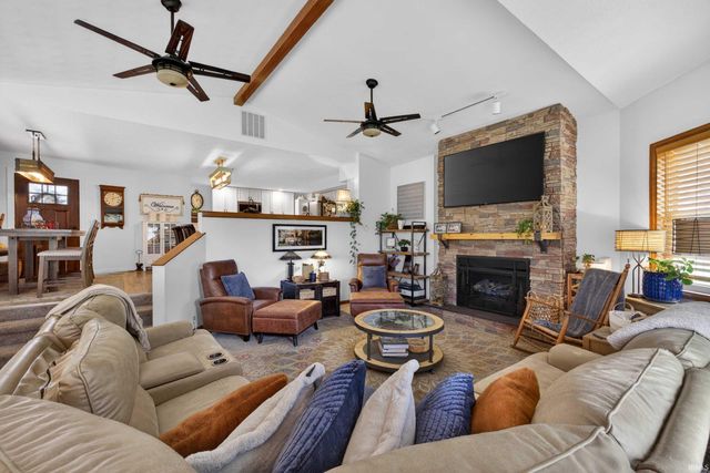 6442 St Rd 158, Bedford, IN 47421