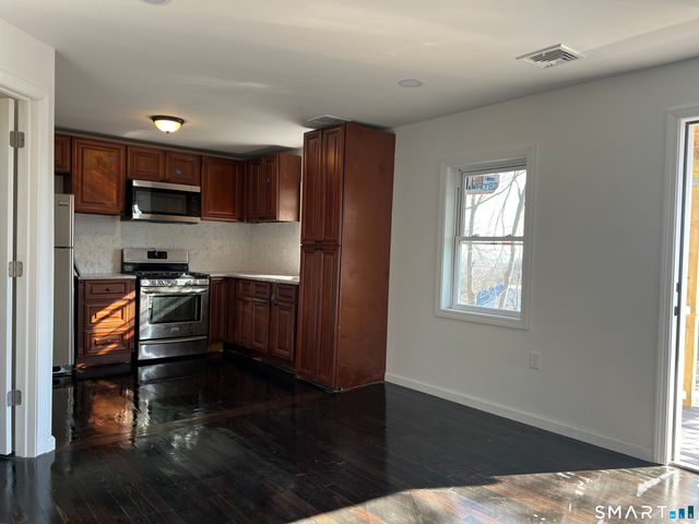 287 Kensington Avenue, New Britain, CT 06051