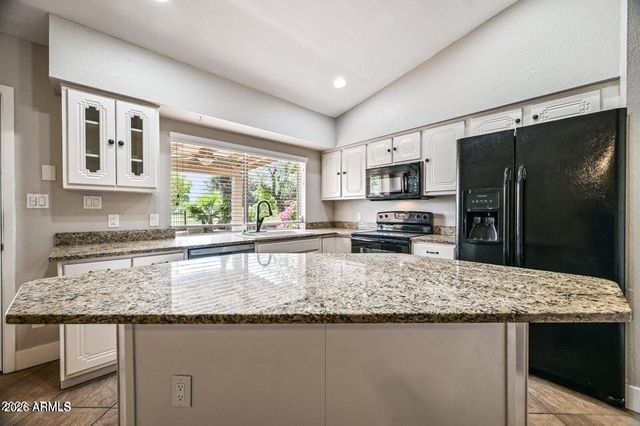4535 W BLUEFIELD Avenue, Glendale, AZ 85308
