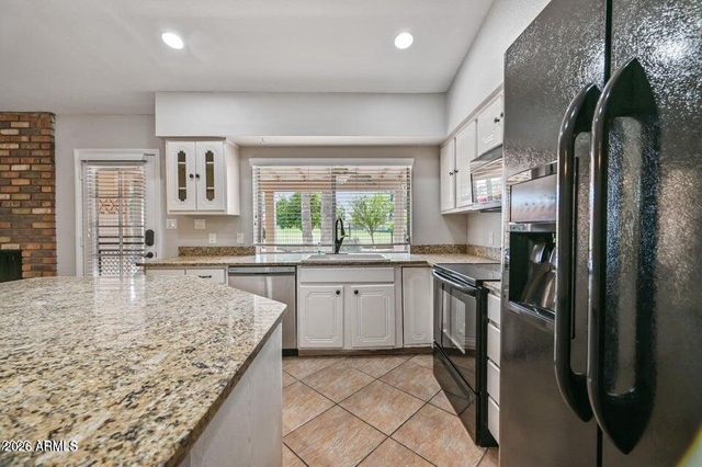 4535 W BLUEFIELD Avenue, Glendale, AZ 85308