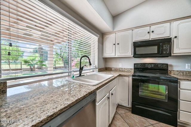 4535 W BLUEFIELD Avenue, Glendale, AZ 85308