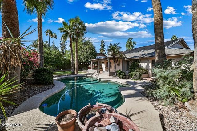 4535 W BLUEFIELD Avenue, Glendale, AZ 85308
