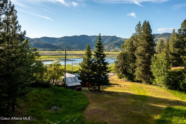 22090 S Hwy 3, Cataldo, ID 83810