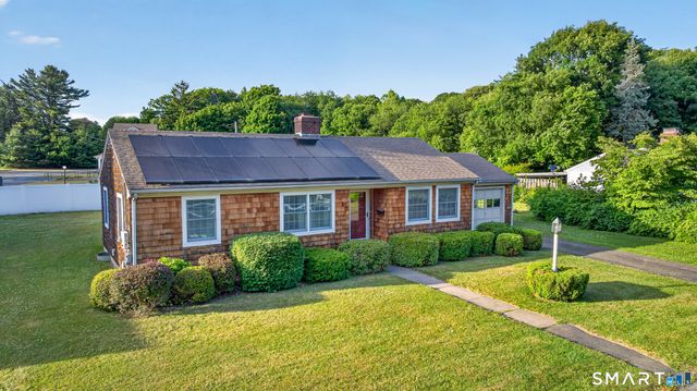 9 Farview Avenue, Old Saybrook, CT 06475