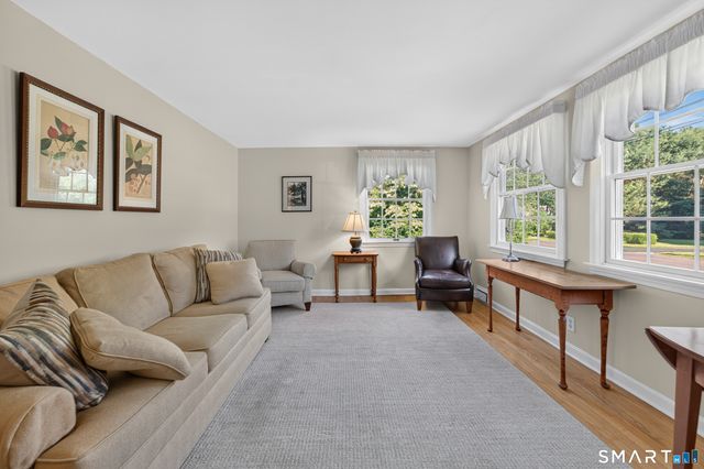 9 Farview Avenue, Old Saybrook, CT 06475