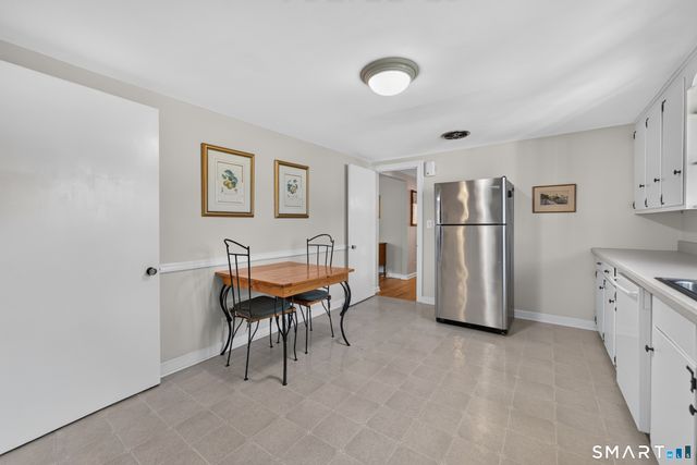 9 Farview Avenue, Old Saybrook, CT 06475