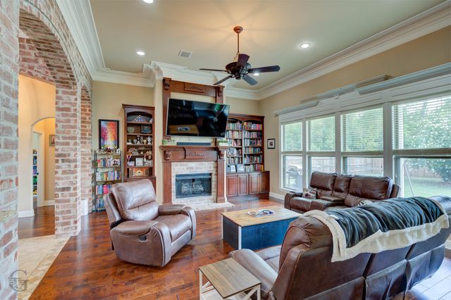 746 Dumaine Drive, Bossier City, LA 71111