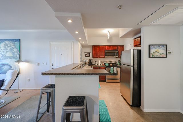 15095 N THOMPSON PEAK Parkway 1043, Scottsdale, AZ 85260