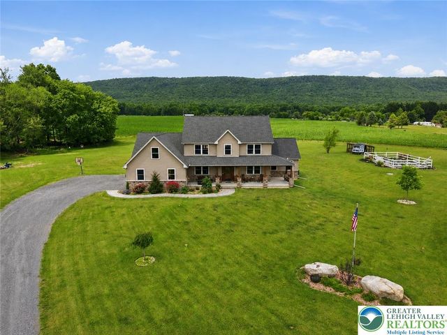 1203 North Cottonwood Road, Lehigh Twp, PA 18038