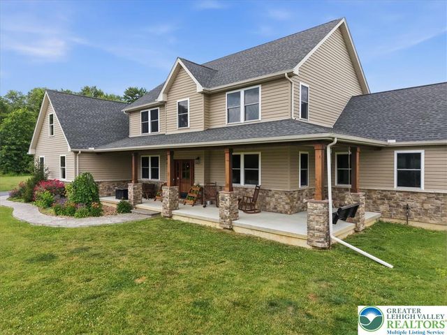 1203 North Cottonwood Road, Lehigh Twp, PA 18038