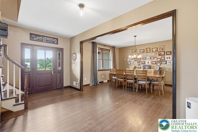 1203 North Cottonwood Road, Lehigh Twp, PA 18038