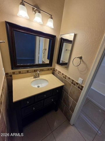 34 E Nolana Place, San Tan Valley, AZ 85143