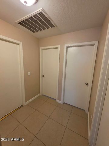 34 E Nolana Place, San Tan Valley, AZ 85143