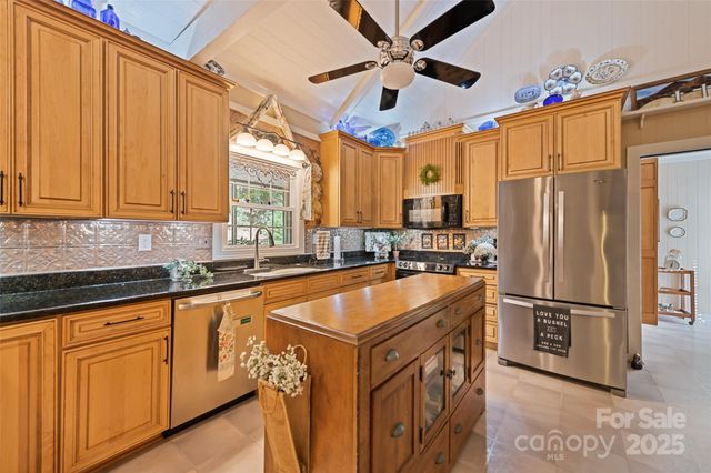 31 Laurel Ridge Drive, Otto, NC 28763