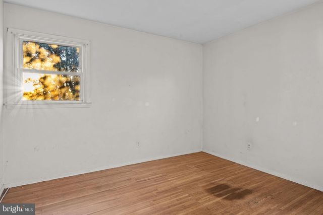 3723 RIDGEWOOD LN, Brookhaven, PA 19015