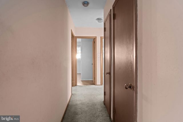 3723 RIDGEWOOD LN, Brookhaven, PA 19015