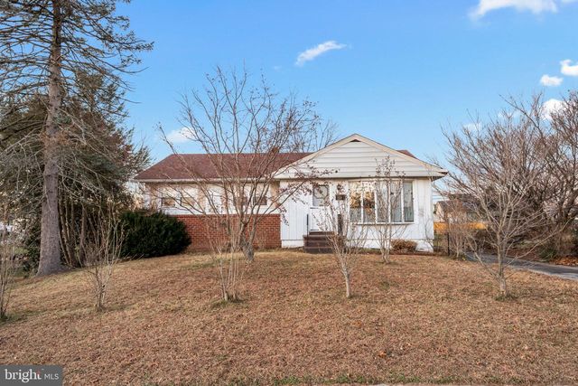 3723 RIDGEWOOD LN, Brookhaven, PA 19015